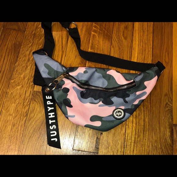pink camo fanny pack